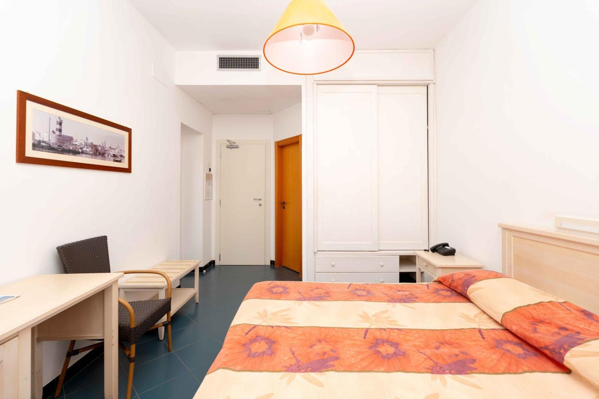 Double Room,1758341201:JPEG
